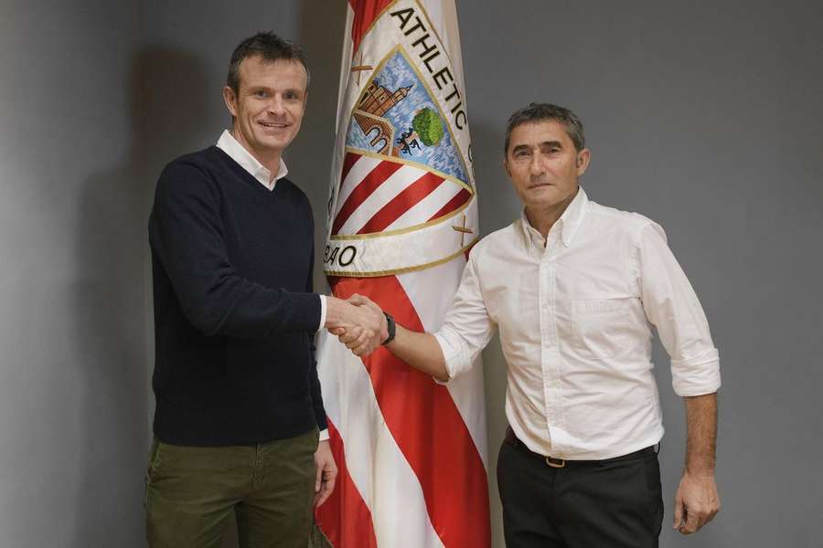 Ernesto Valverde com o presidente Jon Uriarte