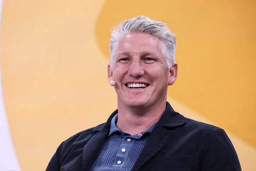 Bastian Schweinsteiger wird vom DFB geehrt.