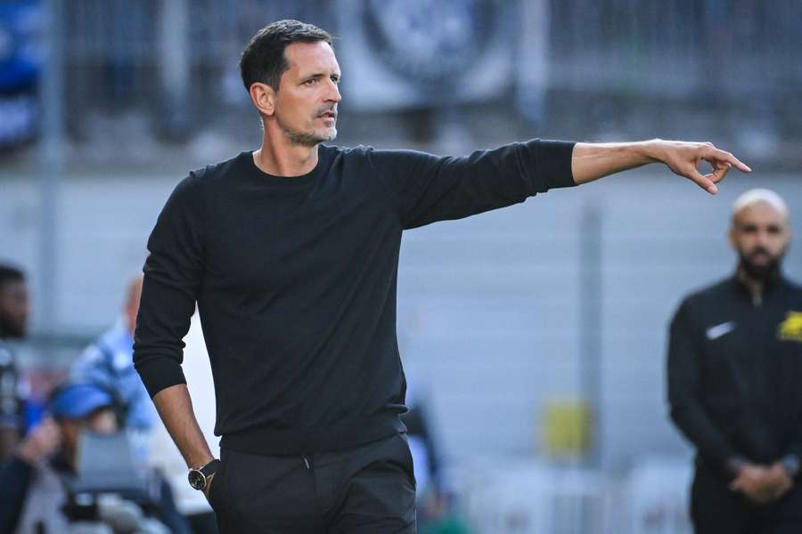 Toppmöller gewann mit Lens in der Liga gegen Auxerre. Toppmöller gewann mit Lens in der Liga gegen Auxerre.