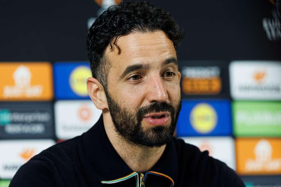 Amorim speaks to the media