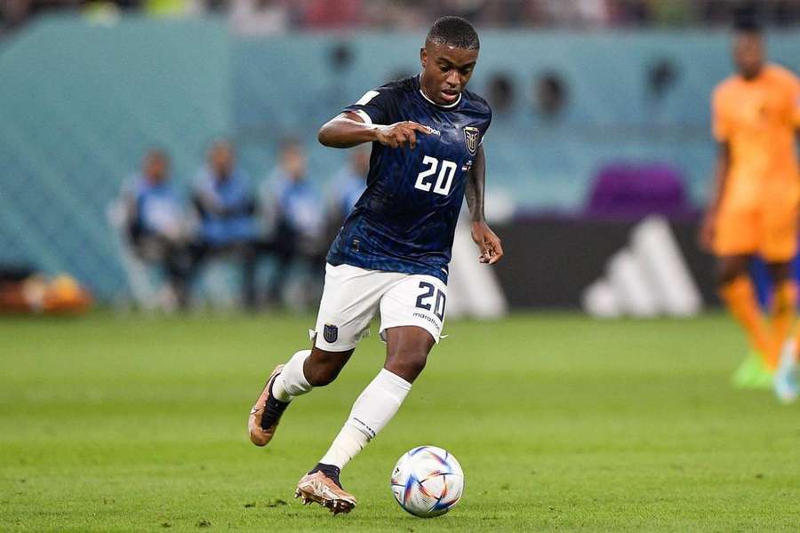 São Paulo oficializa chegada de Jhegson Méndez com "ajudinha" de Arboleda
