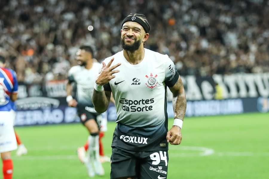 Memphis Depay, jugador del Corinthians