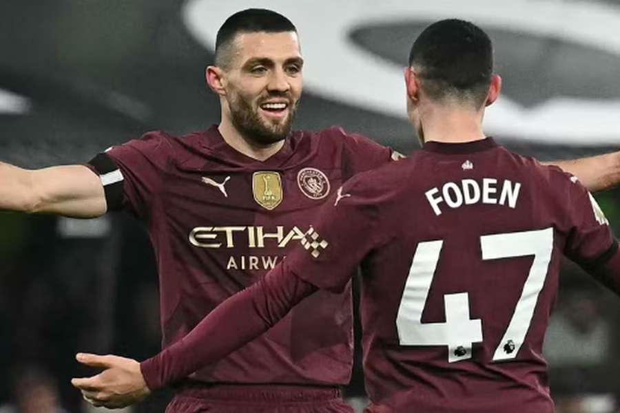Kovacic marcou um, Phil Foden bisou