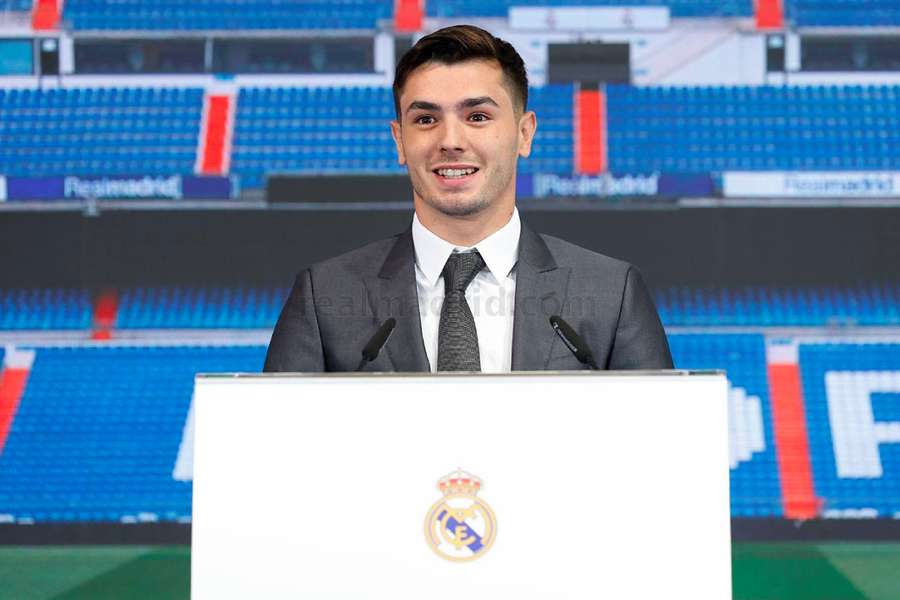 Brahim Díaz, présenté au Real Madrid.