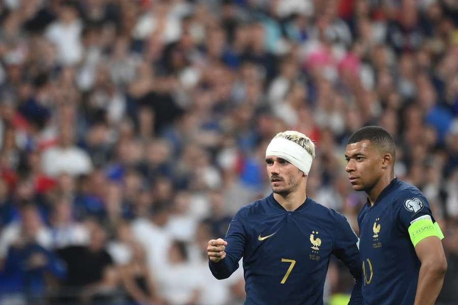 Francuska drużyna wygrała po sporym bólu głowy