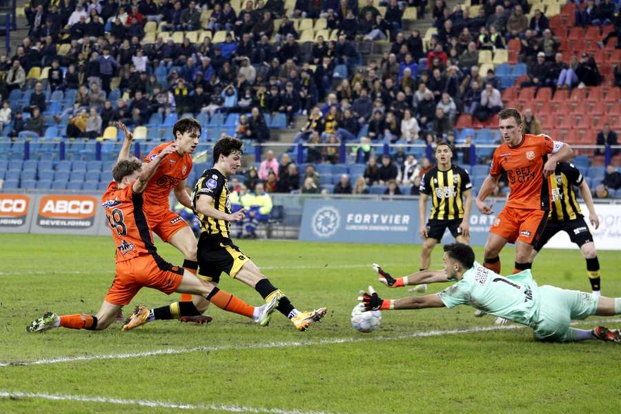 Vitesse kwam ondanks 30 doelpogingen en 3,92 Expected Goals niet verder dan een gelijkspel