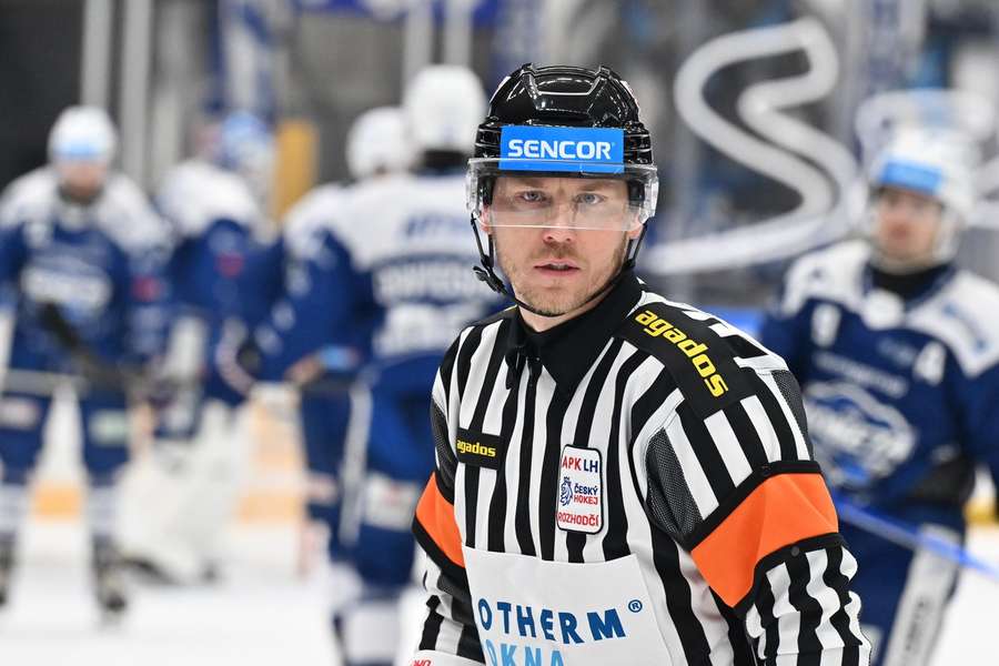 Pražák si narobil problémy.