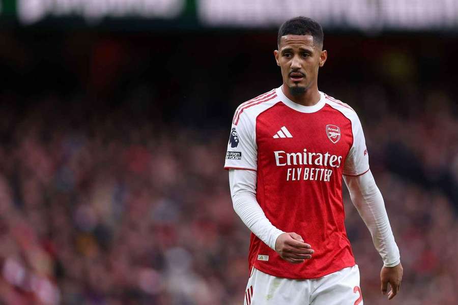 William Saliba, central del Arsenal