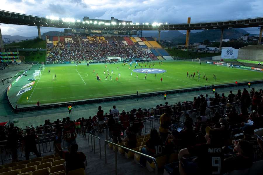 Flamengo jogou em Cariacica contra o Madureira no Campeonato Carioca