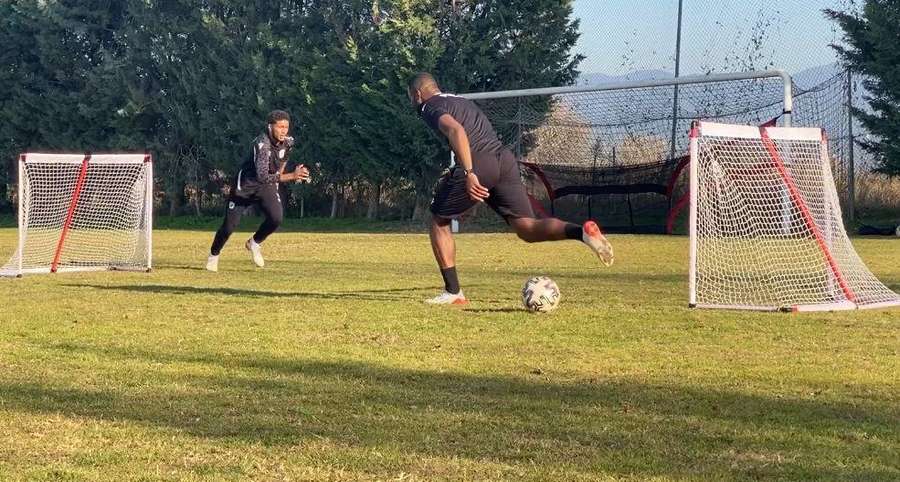 Fernando Varela e Gustavo Varela a treinarem juntos