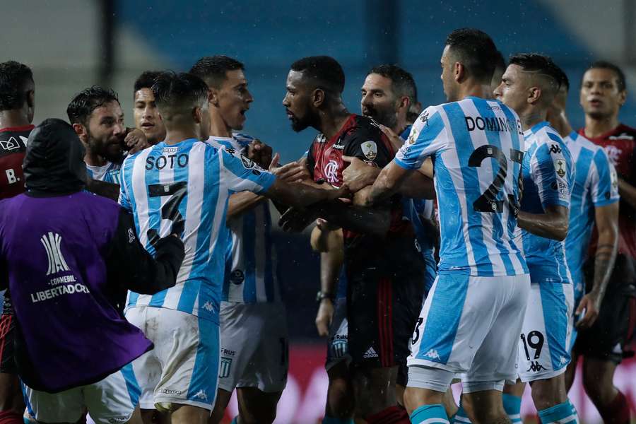 Registro do último encontro entre Racing e Flamengo pela Libertadores de 2020