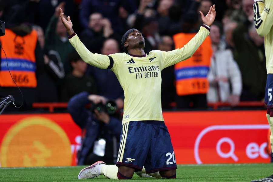 Madueke ajudou Arsenal a não deixar pontos pelo caminho