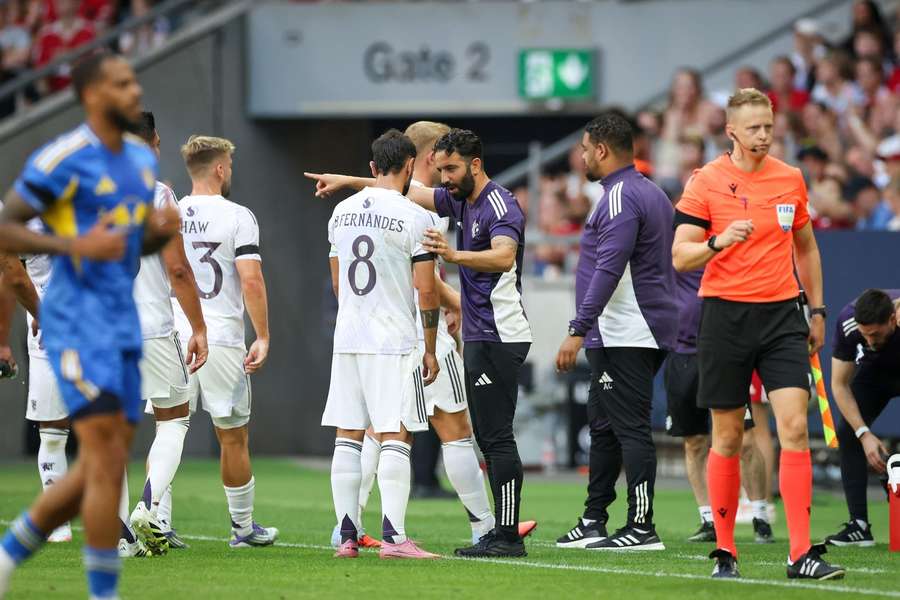 Man Utd boss Amorim delighted with 2-goal Fernandes: He can get frustrated...