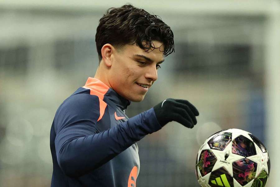 Xavi Espart, en el calentamiento del partido