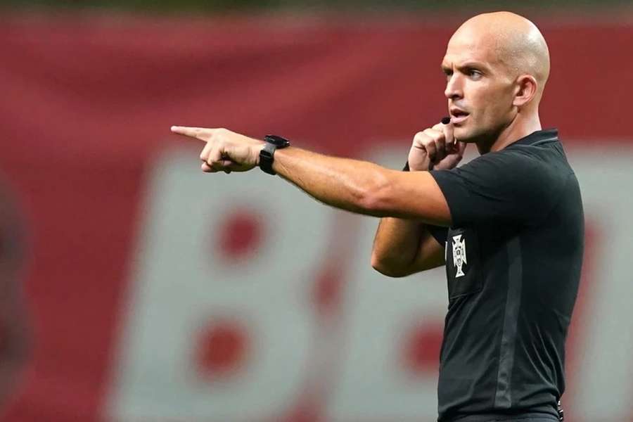 Luís Godinho, árbitro de 40 anos da AF Évora Luís Godinho, árbitro de 40 anos da AF Évora