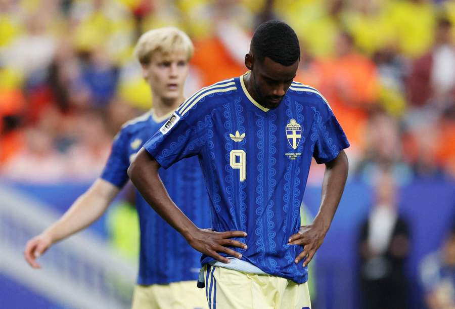 Bei der Schlappe gegen die Niederlande wurde Schweden vor allem in der ersten Halbzeit überrollt. Bei der Schlappe gegen die Niederlande wurde Schweden vor allem in der ersten Halbzeit überrollt.