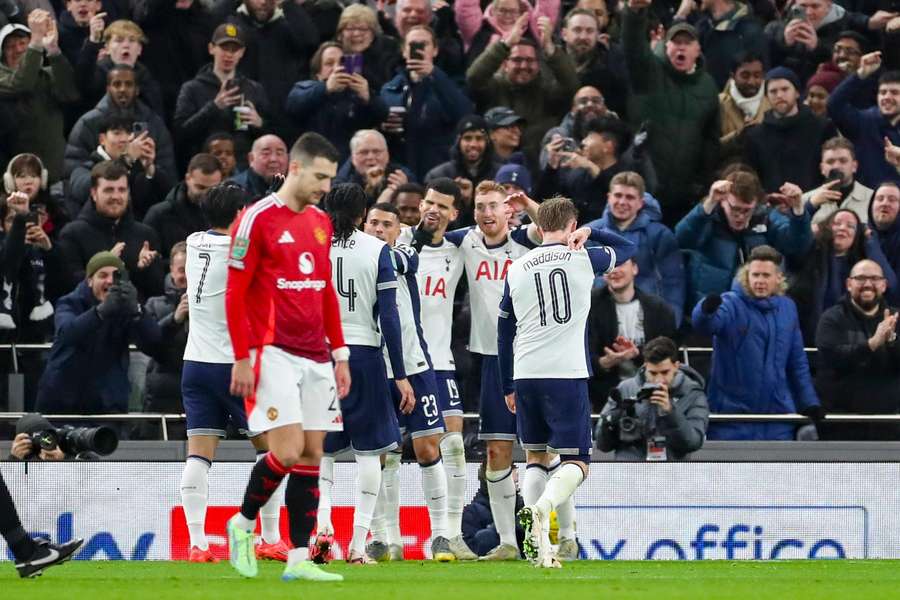 Tottenham uzupełnił kwartet w półfinale Pucharu Ligi.
