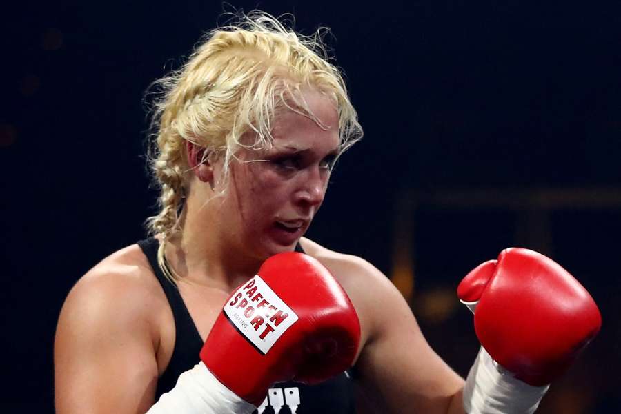 Dina Thorslund har sejret i samtlige 20 kampe i løbet af karrieren, otte af disse vundet på knockout.