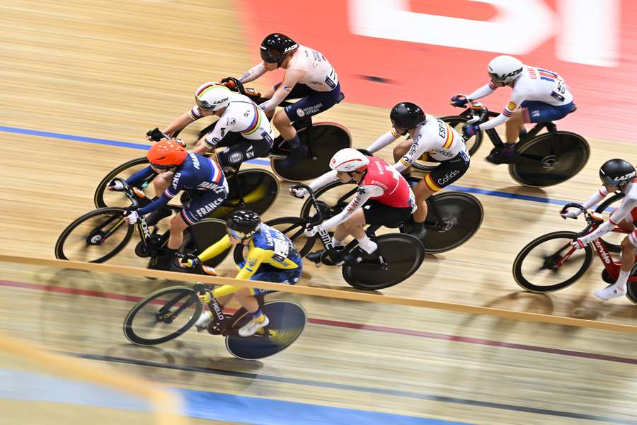 Baanwielrenster Van der Duin verovert bij EK brons op afvalkoers