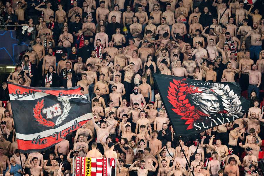 Slavia odtajnila, jak to bude se vstupenkami na Ligu mistrů. Slavia odtajnila, jak to bude se vstupenkami na Ligu mistrů.