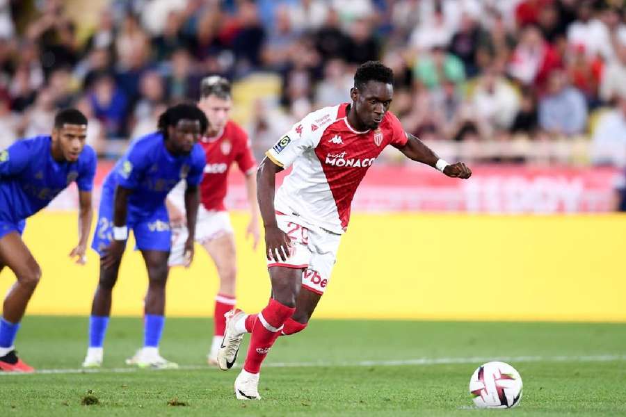 Balogun foi o vilão da noite do Monaco