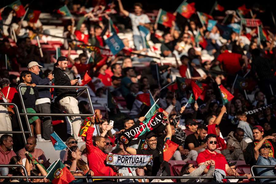 CR7 e Portugal atraíram bom público ao Estádio da Luz