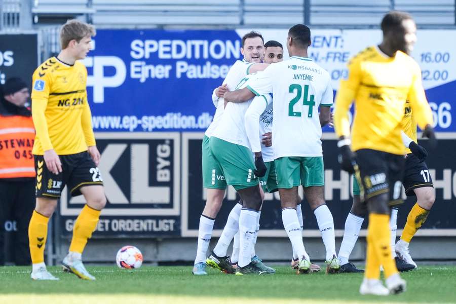 Viborg fejrer Jattas 3-0 scoring.