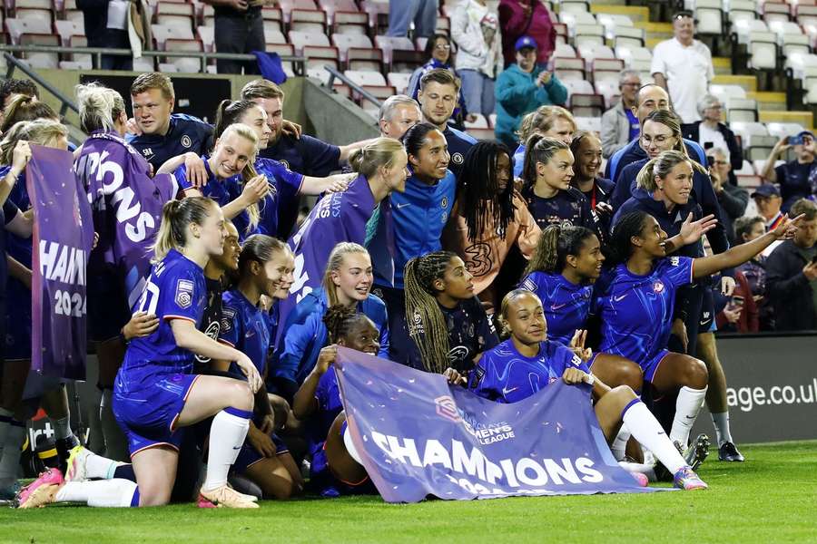 Chelsea remporte le championnat d'Angleterre en étant invaincu : mission réussie pour Bompastor