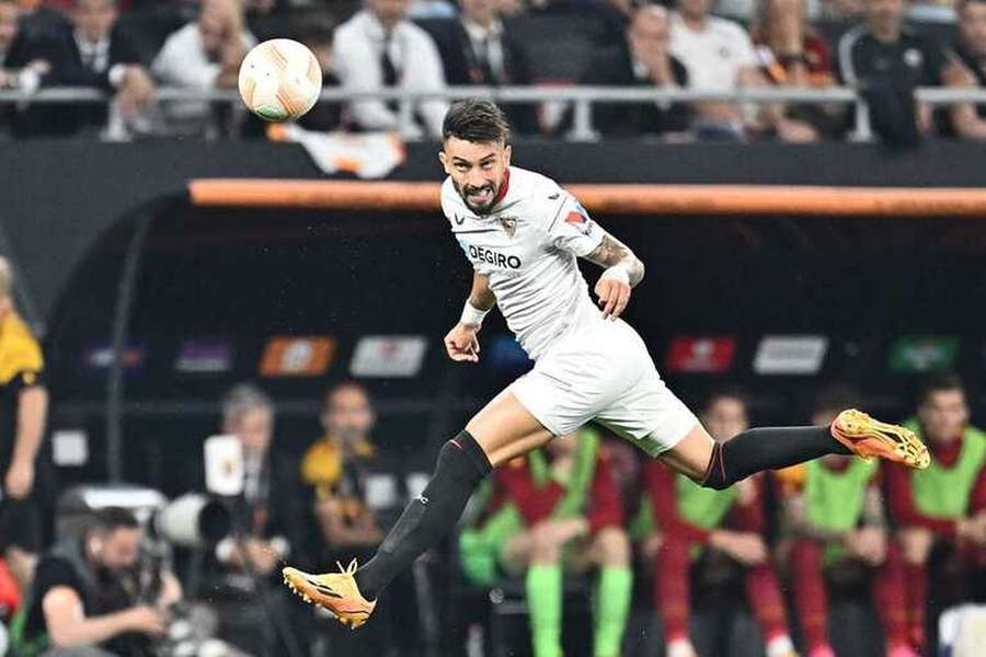 Alex Telles esteve emprestado ao Sevilha na última temporada