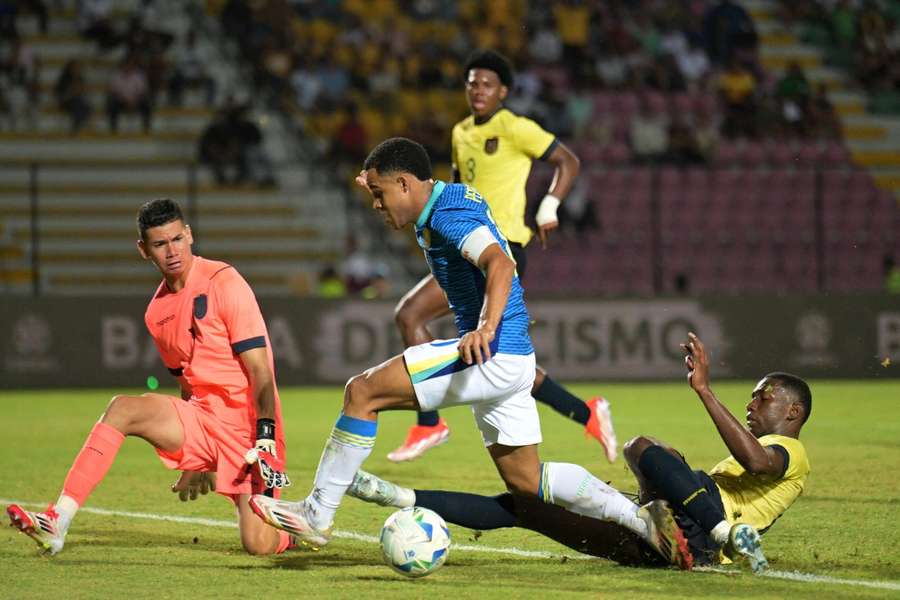 Cristhian Loor enfrentou Brasil pelo Equador no Sul-Americano Sub-20 Cristhian Loor enfrentou Brasil pelo Equador no Sul-Americano Sub-20