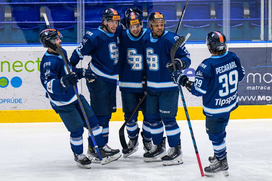 Slovan Bratislava uspel na ľade Spišskej Novej Vsi.