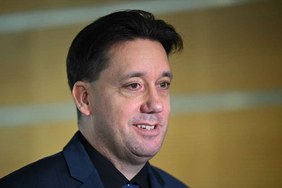 Manuel Gräfe kämpft weiter gegen das erzwungene Ende seiner Schiedsrichterlaufbahn. Manuel Gräfe kämpft weiter gegen das erzwungene Ende seiner Schiedsrichterlaufbahn.