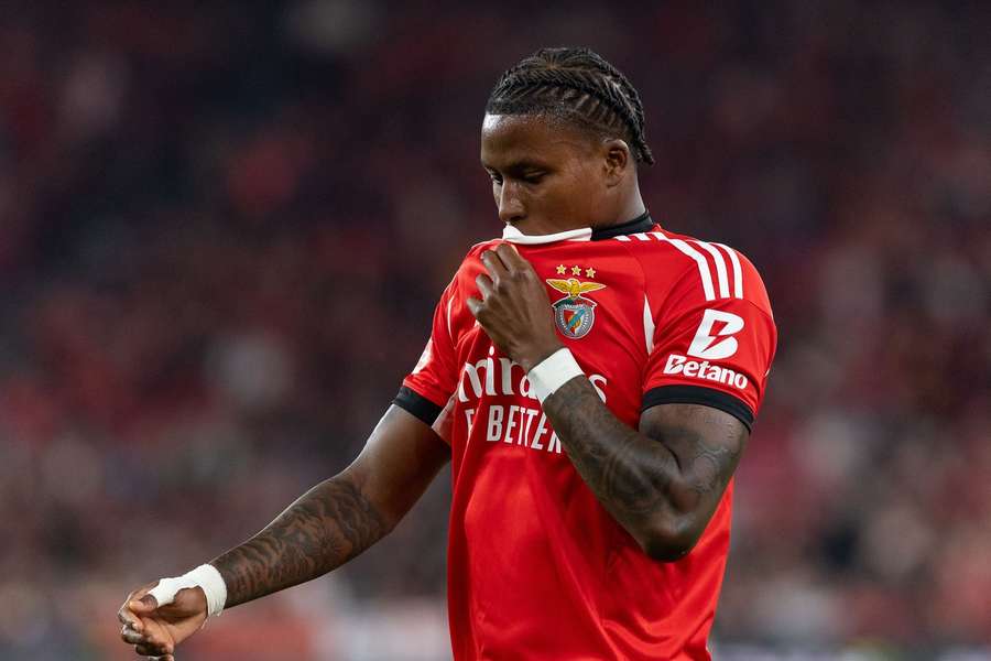 Sidny Lopes Cabral vai render mais de 10 milhões de euros ao Benfica Sidny Lopes Cabral vai render mais de 10 milhões de euros ao Benfica