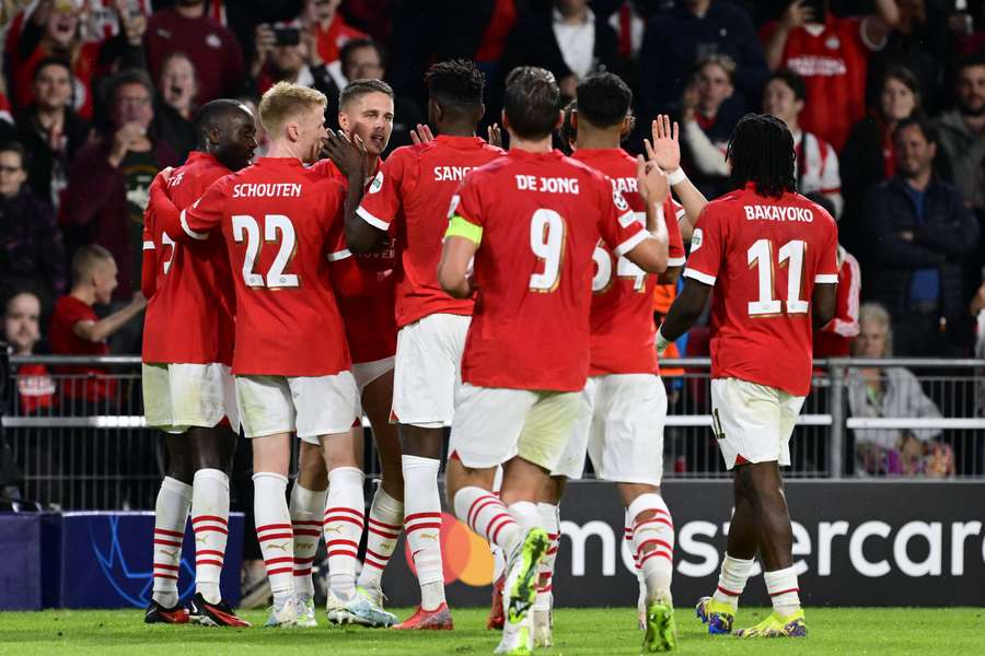 PSV gekoppeld aan Sevilla en Arsenal bij loting Champions League