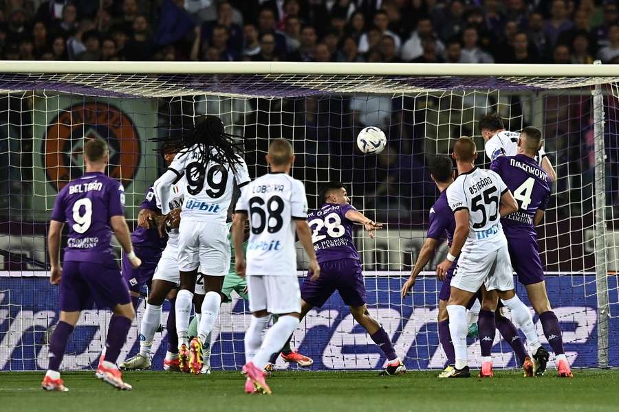 Fiorentina și Napoli au încheiat la egalitate, 2-2