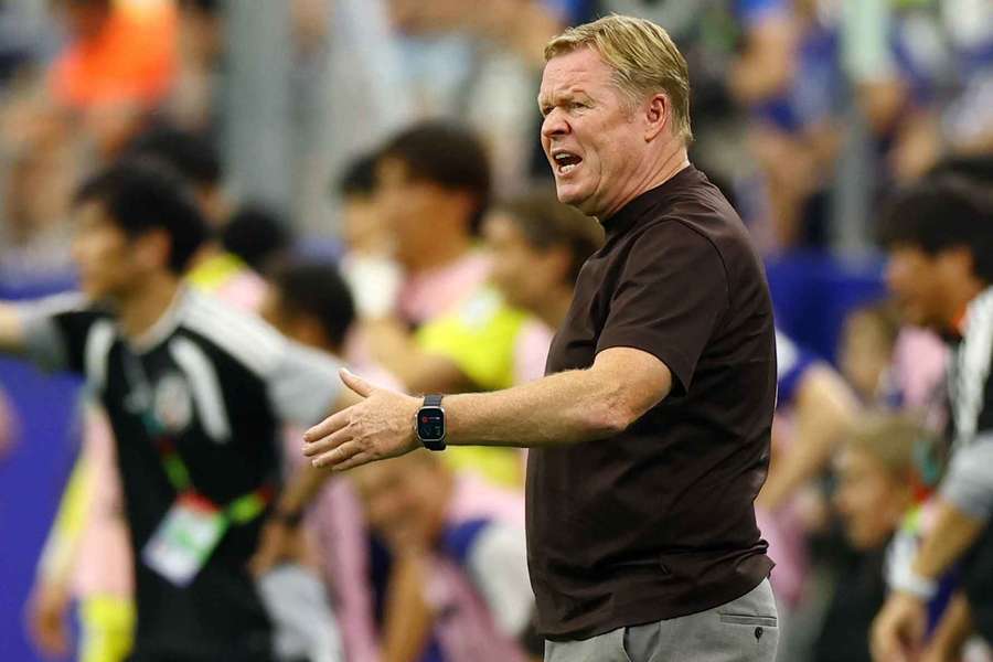 Bondscoach Ronald Koeman will von seinem Team eine Leistungssteigerung sehen. Bondscoach Ronald Koeman will von seinem Team eine Leistungssteigerung sehen.