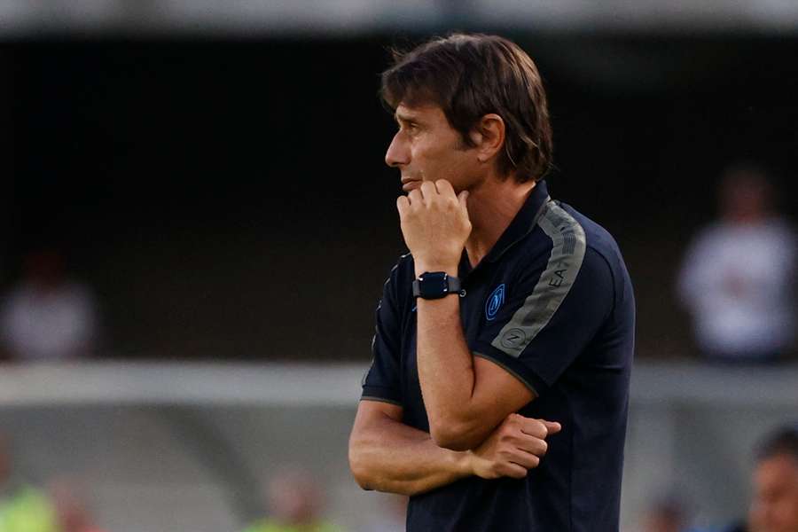 Antonio Conte, treinador do Nápoles