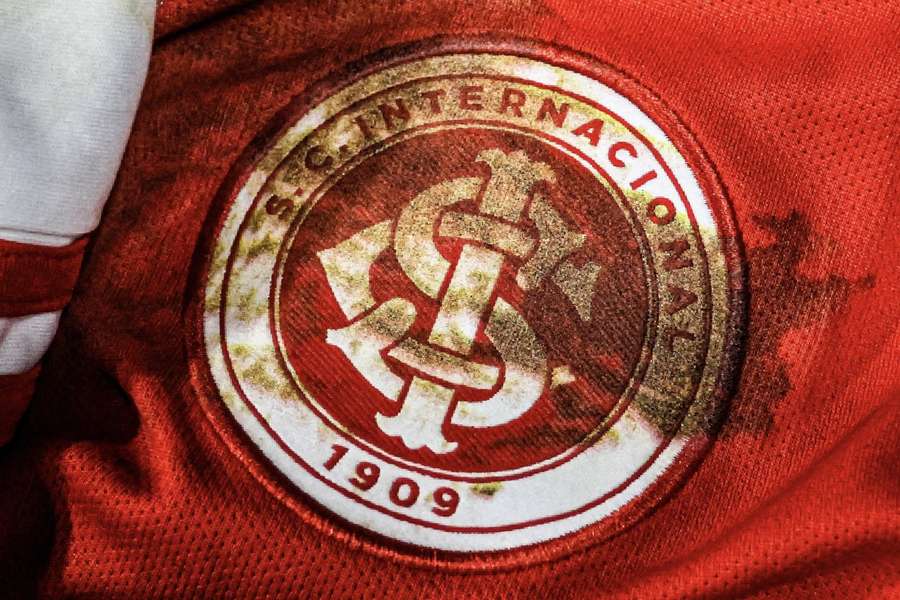 Detalhe do uniforme usado pelo Internacional nesta terça-feira (28)