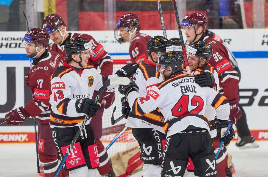 Ein solider Auftritt der DEB-Jungs. Ein solider Auftritt der DEB-Jungs.