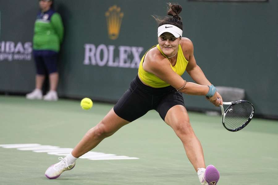 Tennisster Bianca Andreescu heeft moeten opgeven bij het tennistoernooi van Miami Tennisster Bianca Andreescu heeft moeten opgeven bij het tennistoernooi van Miami