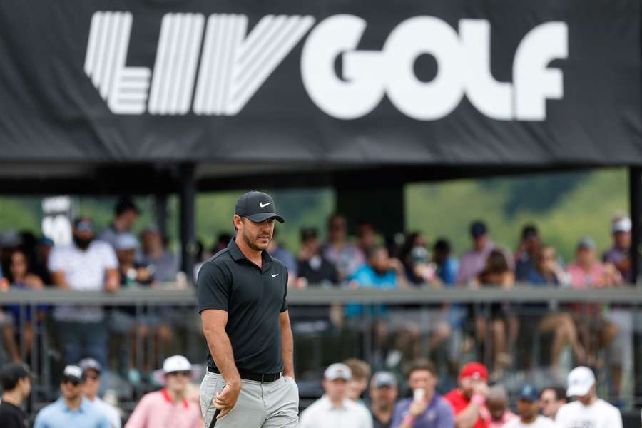 Brooks Koepka in actie tijdens LIV Golf Washington, D.C.