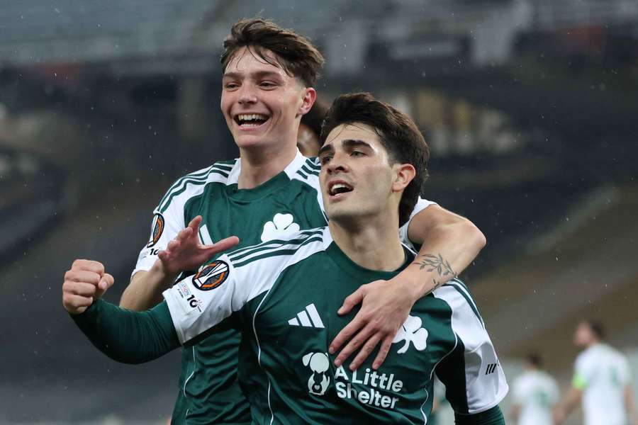 Panathinaikos půjde do dvojzápasu s Plzní s novými tvářemi. Panathinaikos půjde do dvojzápasu s Plzní s novými tvářemi.