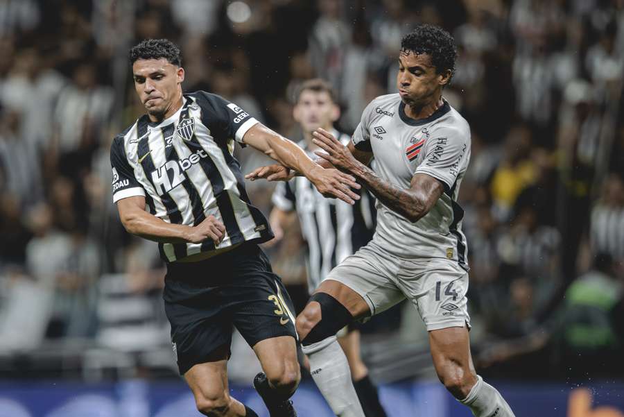 Athletico-PR e Atlético-MG duelam em Curitiba Athletico-PR e Atlético-MG duelam em Curitiba