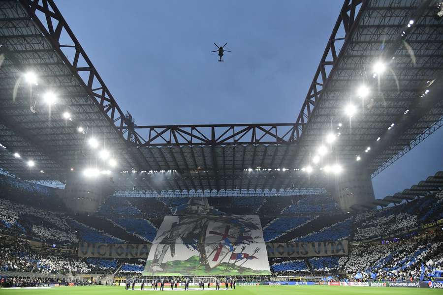 The stadium erupts in noise ahead of kick-off