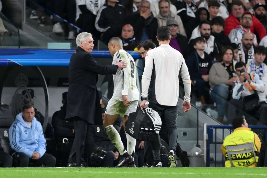 Carletto potrebbe decidere di tenere a riposo l'acciaccato Mbappé
