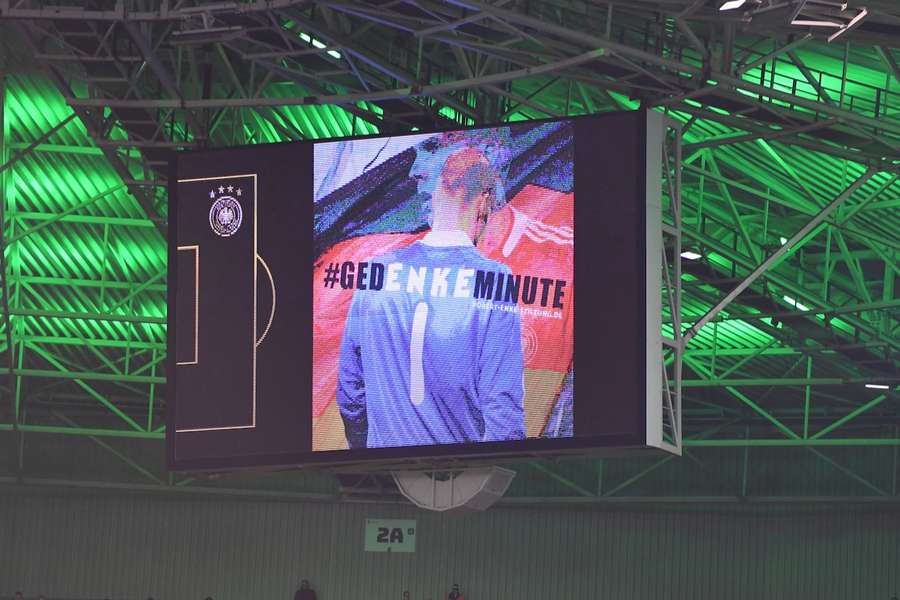 Der ehemalige Nationaltorhüter Robert Enke hat sich im Jahr 2009 das Leben genommen. Der ehemalige Nationaltorhüter Robert Enke hat sich im Jahr 2009 das Leben genommen.