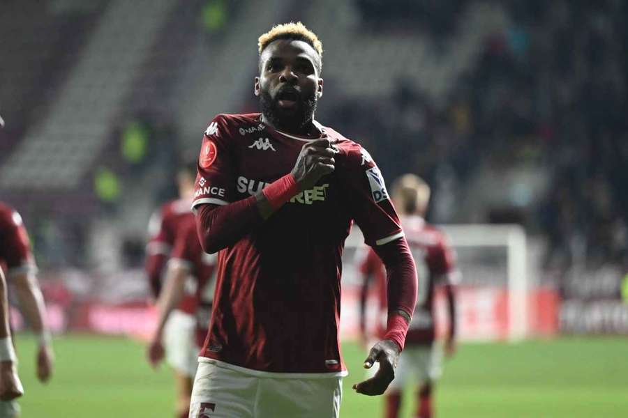 Aaron Boupendza s-a despărțit de Rapid