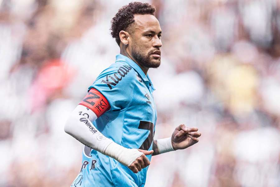 Neymar podría no enfrentarse al São Paulo el domingo