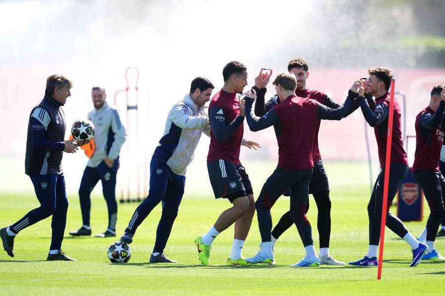 Arsenal, l'ultima diavoleria di Arteta: allenamento con i pennarelli