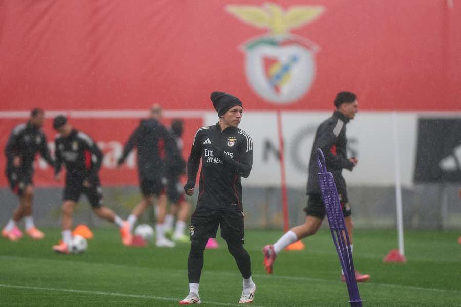 Prestianni está avaliado em 7,8 milhões de euros pelo Flashscore Prestianni está avaliado em 7,8 milhões de euros pelo Flashscore